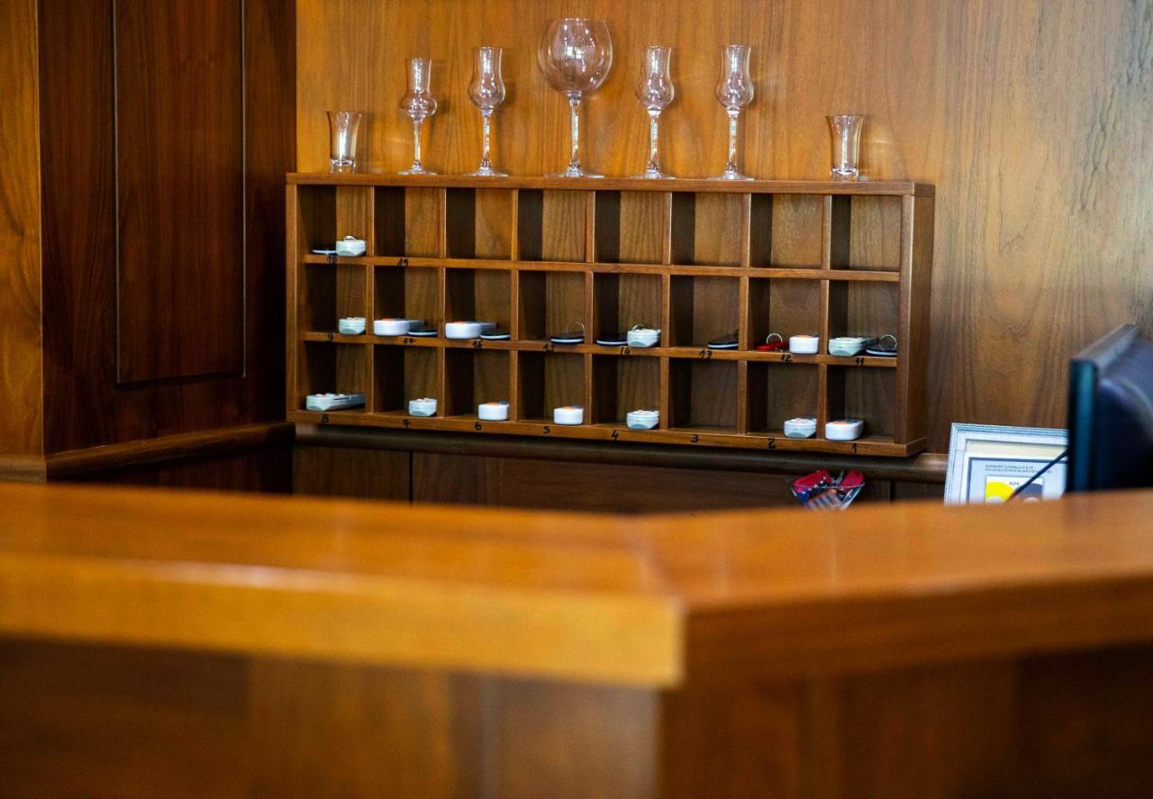 Hotel Leo Peć Zewnętrze zdjęcie