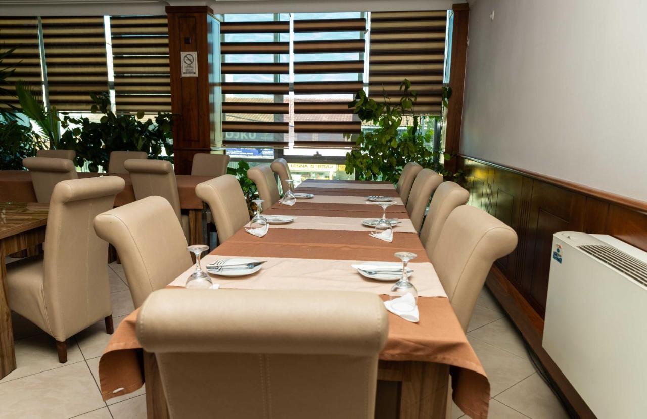 Hotel Leo Peć Zewnętrze zdjęcie